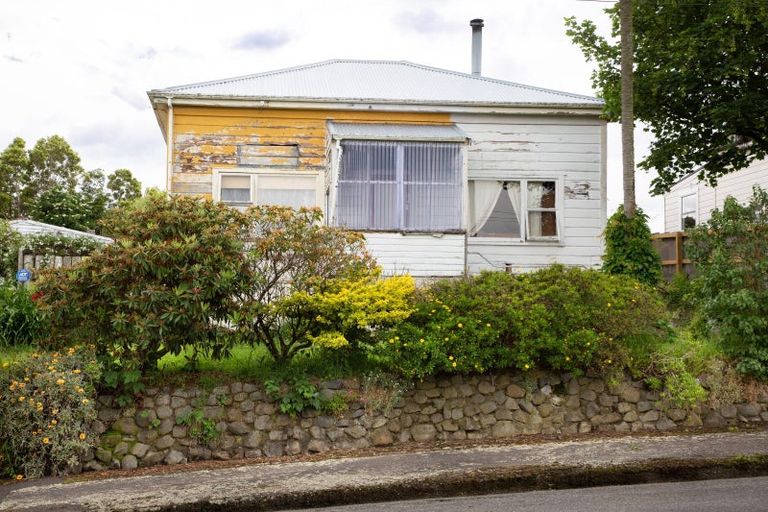 Photo of property in 22 Salisbury Street, Dannevirke, 4930