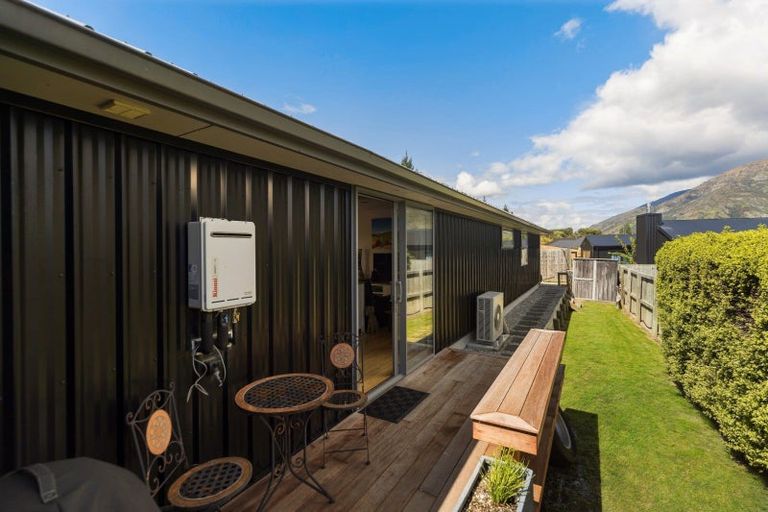 Photo of property in 6 Campden Court, Lower Shotover, Queenstown, 9304