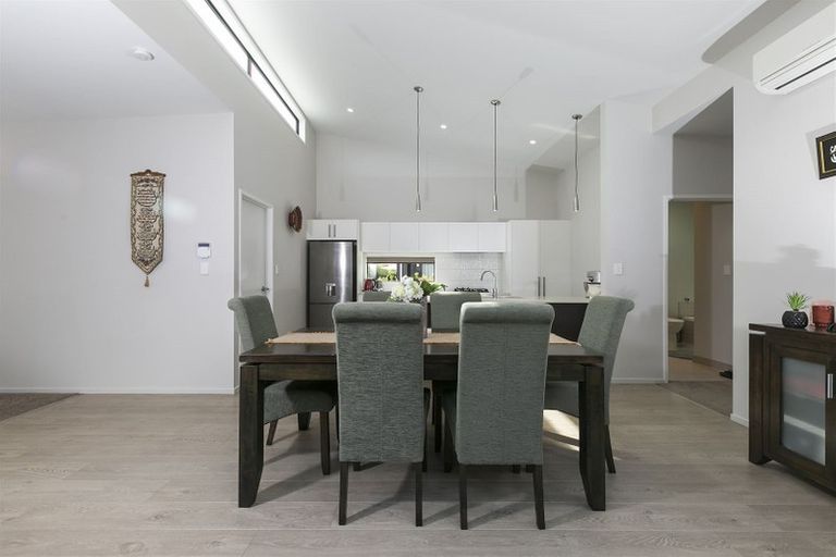 Photo of property in 12 Leadership Crescent, Papakura, 2110