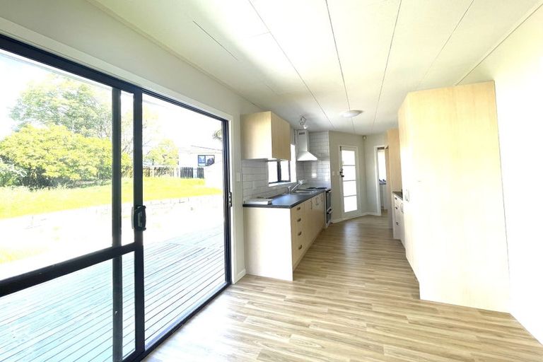 Photo of property in 6 Pureora Place, Clendon Park, Auckland, 2103