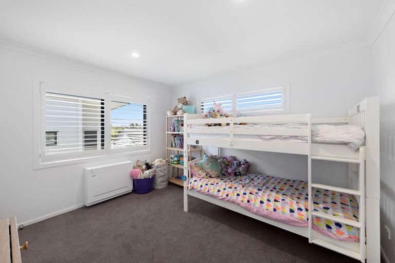 Photo of property in 125a Point Chevalier Road, Point Chevalier, Auckland, 1022