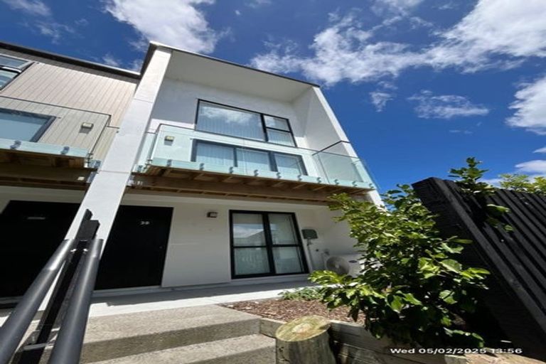 Photo of property in 39 Hinonga Loop, Silverdale, 0932