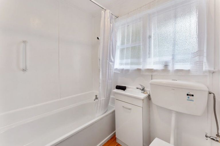 Photo of property in 1/3 Lane Street, Wallaceville, Upper Hutt, 5018