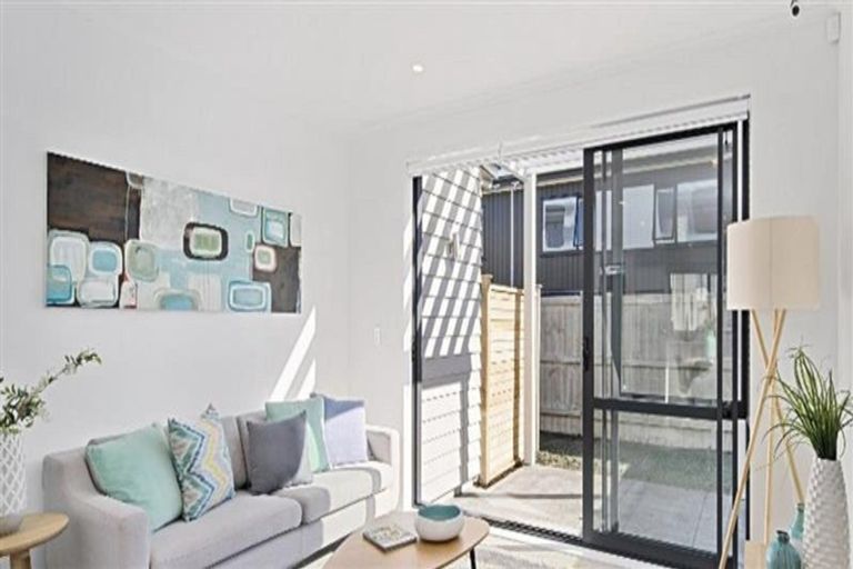 Photo of property in 1 Gallipoli Place, Flat Bush, Auckland, 2019