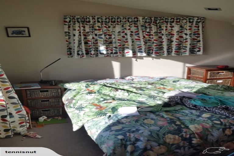 Photo of property in 77a Creswick Terrace, Northland, Wellington, 6012