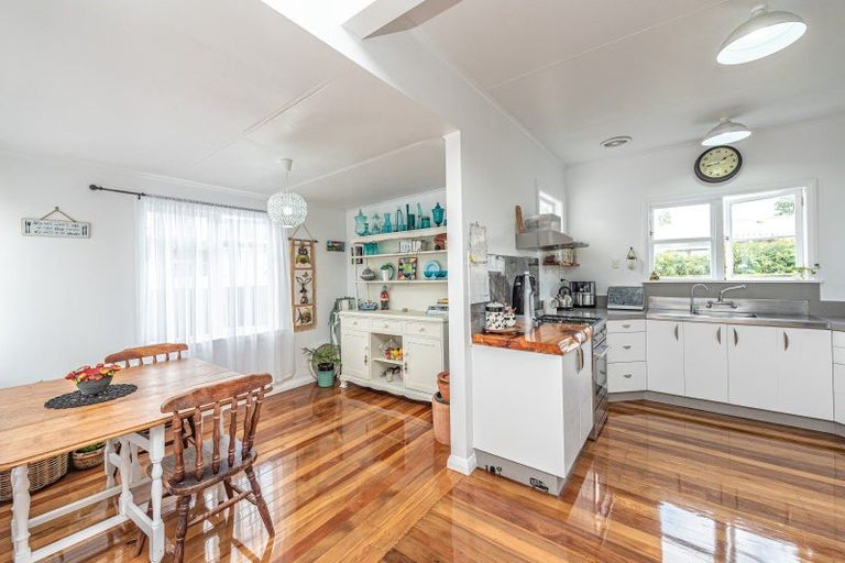 Photo of property in 2 Hodge Place, Aramoho, Whanganui, 4500