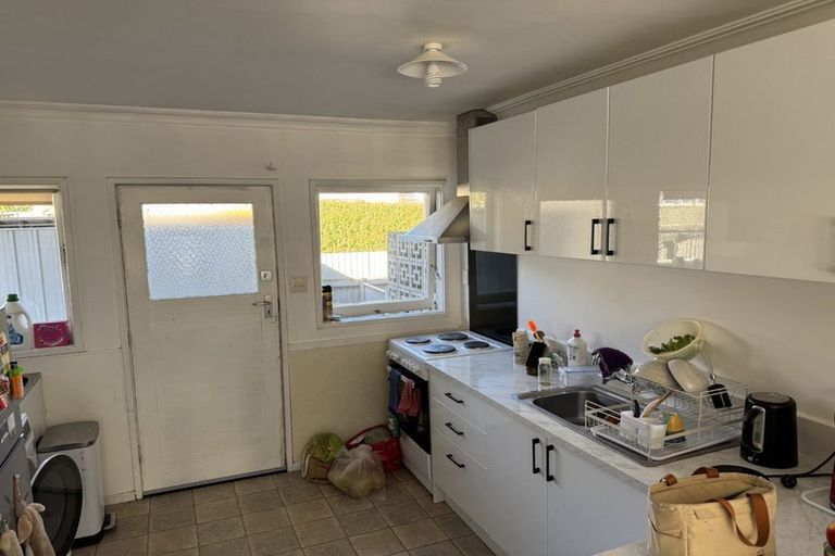 Photo of property in 2/504 Queen Street East, Hastings, 4122