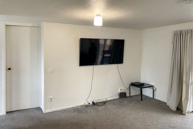 Photo of property in 102a Amyes Road, Hornby, Christchurch, 8042