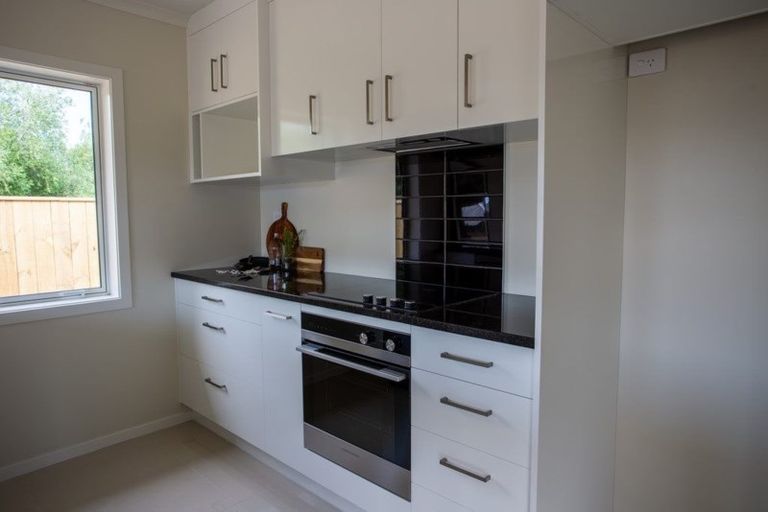 Photo of property in 62 Feist Street, Carterton, 5713