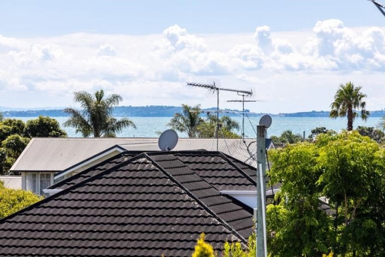 Photo of property in 4/62 Kitchener Road, Milford, Auckland, 0620