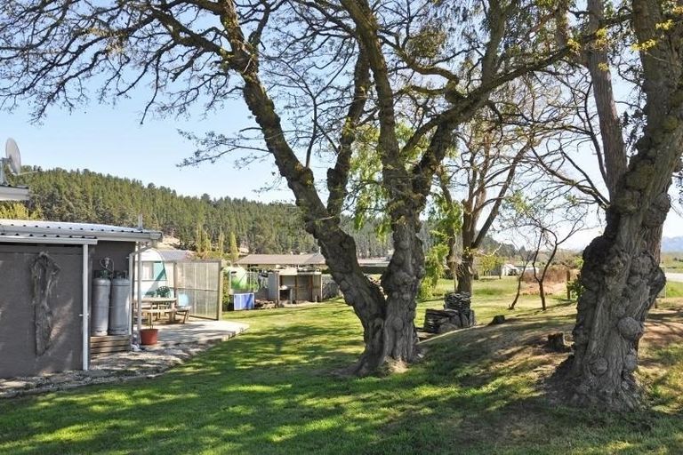 Photo of property in 1 Reid Avenue, Luggate, Cromwell, 9383