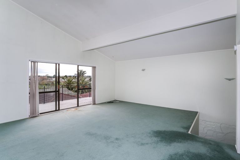 Photo of property in 2/8 Wood Street, Papakura, 2110