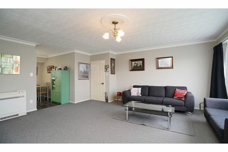 Photo of property in 17 Galway Street, Grasmere, Invercargill, 9810