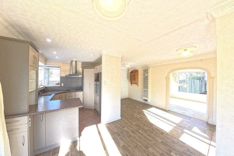 Photo of property in 1 Dresdan Court, Hokowhitu, Palmerston North, 4410