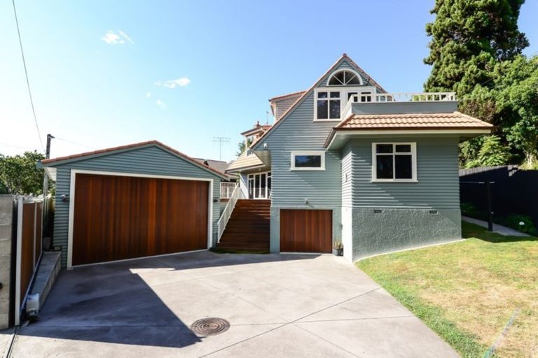 Photo of property in 58 Memorial Drive, Hamilton East, Hamilton, 3216