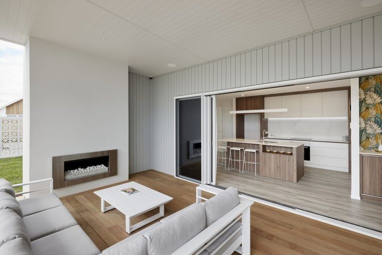 Photo of property in 16 Montiicola Drive, Papamoa Beach, Papamoa, 3118