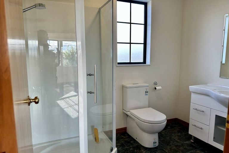 Photo of property in 11-15 Woodgate Court, Fitzherbert, Palmerston North, 4410