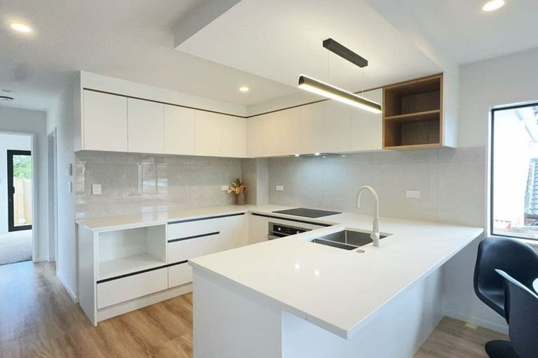 Photo of property in 7/2a Mantra Road, Massey, Auckland, 0614