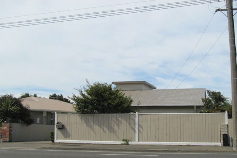 Photo of property in 2/61 Main Road, Redcliffs, Christchurch, 8081