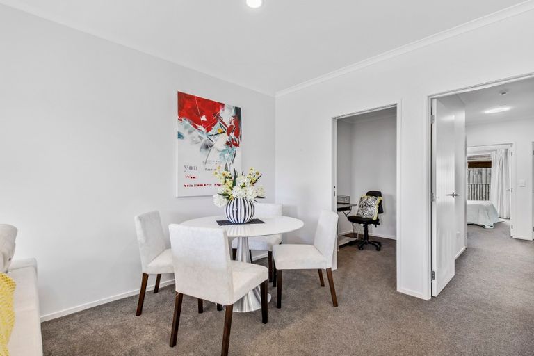 Photo of property in 2/107 Edinburgh Street, Pukekohe, 2120