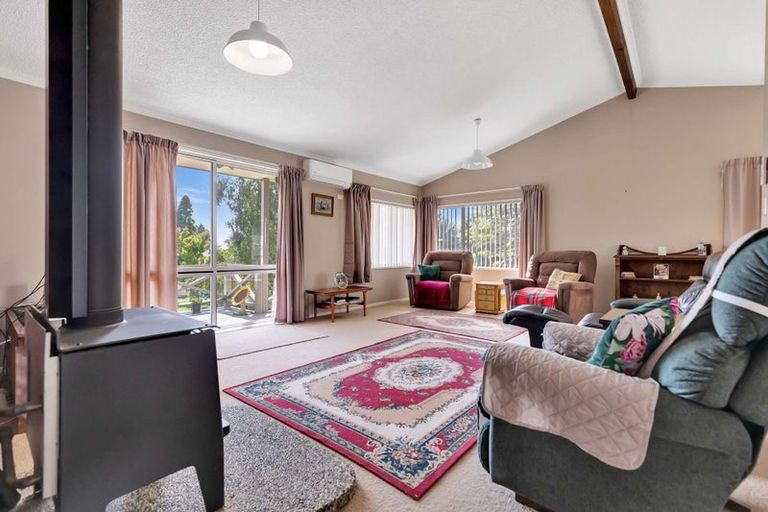 Photo of property in 72 Pegasus Drive, Sunnybrook, Rotorua, 3015