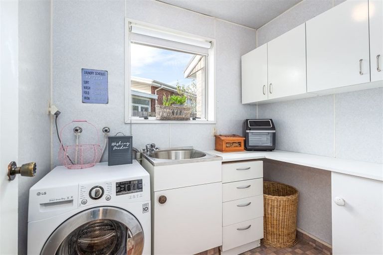 Photo of property in 22a Colman Avenue, Sockburn, Christchurch, 8042