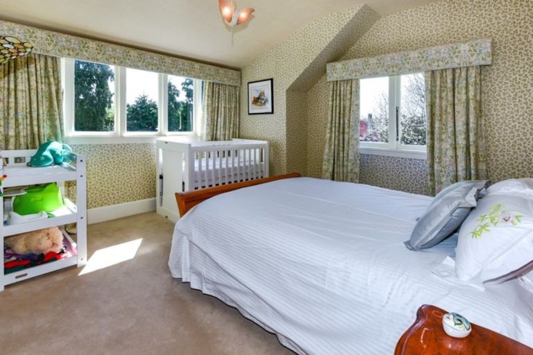 Photo of property in 54 Bridge Street, Coalgate, 7673