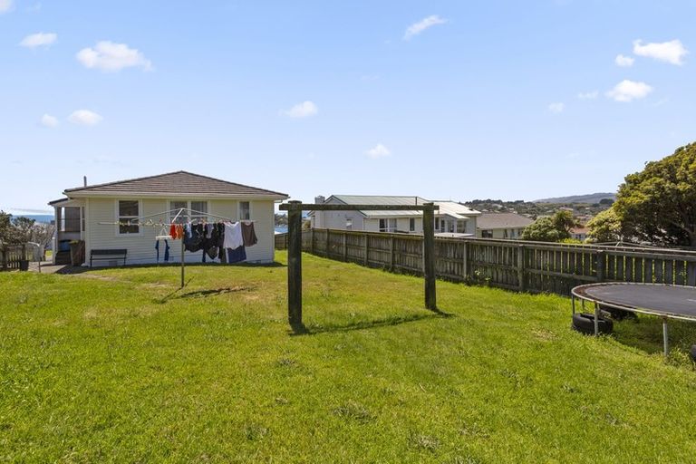 Photo of property in 32 Matatiro Street, Titahi Bay, Porirua, 5022
