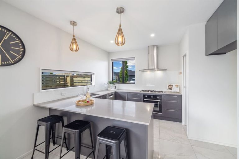 Photo of property in 6 Bryden Place, Halswell, Christchurch, 8025