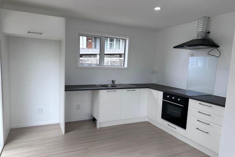 Photo of property in 287 Glengarry Road, Glen Eden, Auckland, 0602