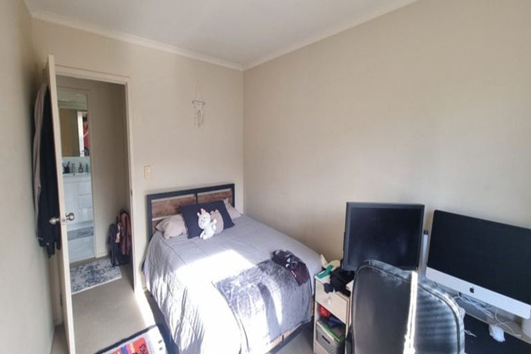 Photo of property in 47 Tiri Tiri Road, Birkdale, Auckland, 0626