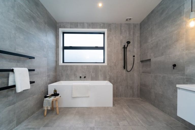 Photo of property in 52b Jellicoe Street, Greytown, 5712