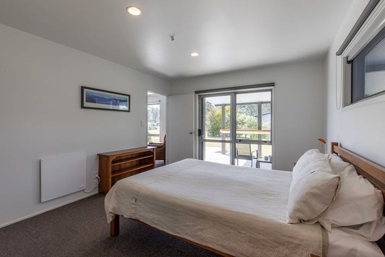 Photo of property in 18 Wai Matangi Place, Motuoapa, 3382