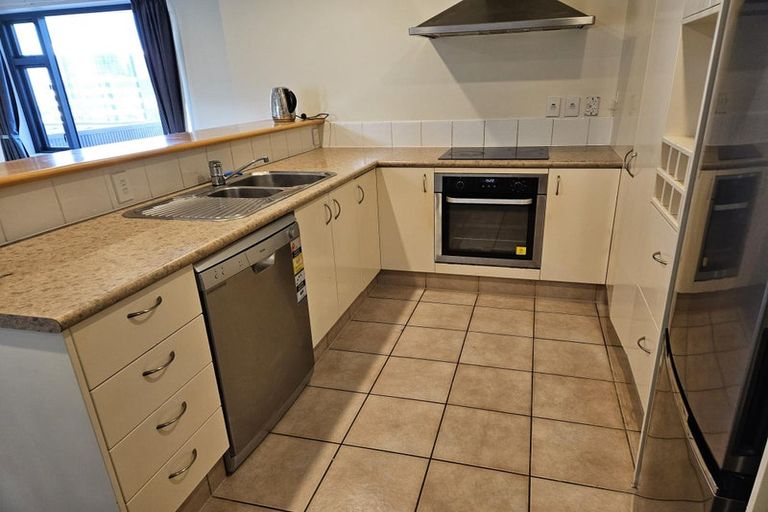 Photo of property in Terrace Garden Apartments, 14c/120 The Terrace, Wellington Central, Wellington, 6011