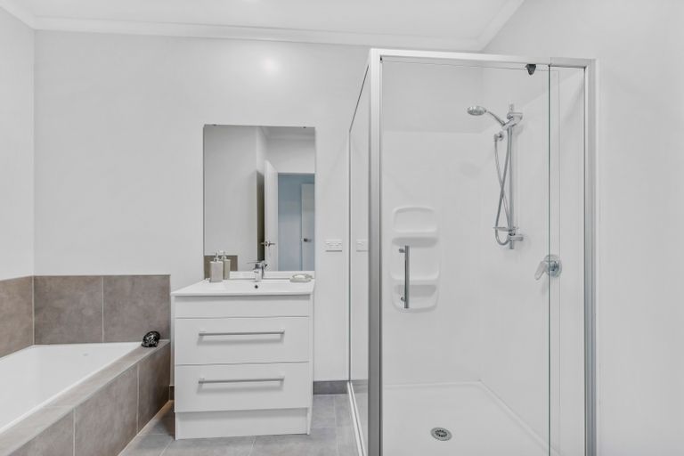 Photo of property in 2/107 Edinburgh Street, Pukekohe, 2120