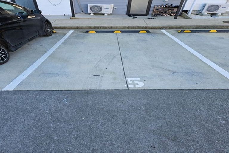 Photo of property in 17 Treeline Lane, Flat Bush, Auckland, 2019