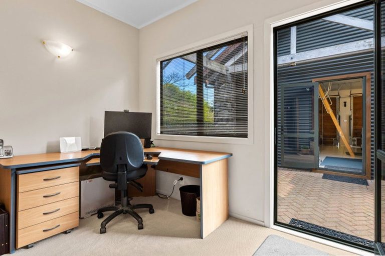 Photo of property in 51 Chesham Avenue, Waipahihi, Taupo, 3330