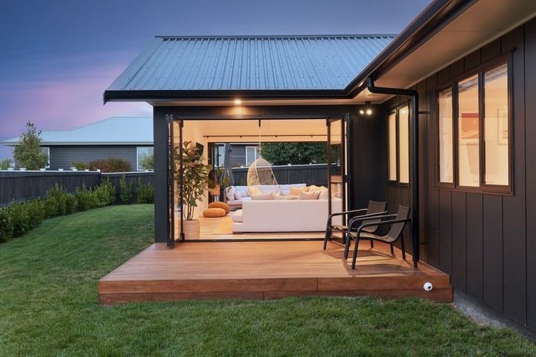 Photo of property in 45b Arataki Road, Havelock North, 4130