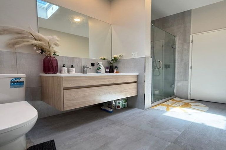 Photo of property in 6 Te Aparangi Road, Papakura, 2110