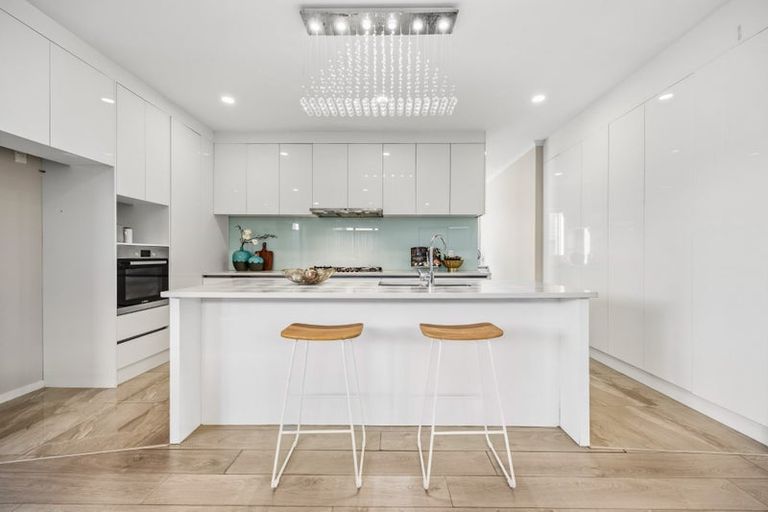Photo of property in 10 Ballinabreen Road, Flat Bush, Auckland, 2019