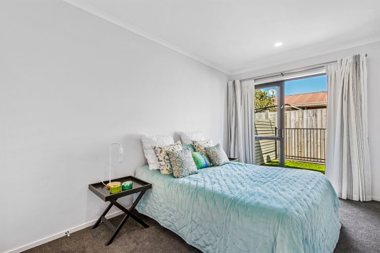 Photo of property in 2/107 Edinburgh Street, Pukekohe, 2120
