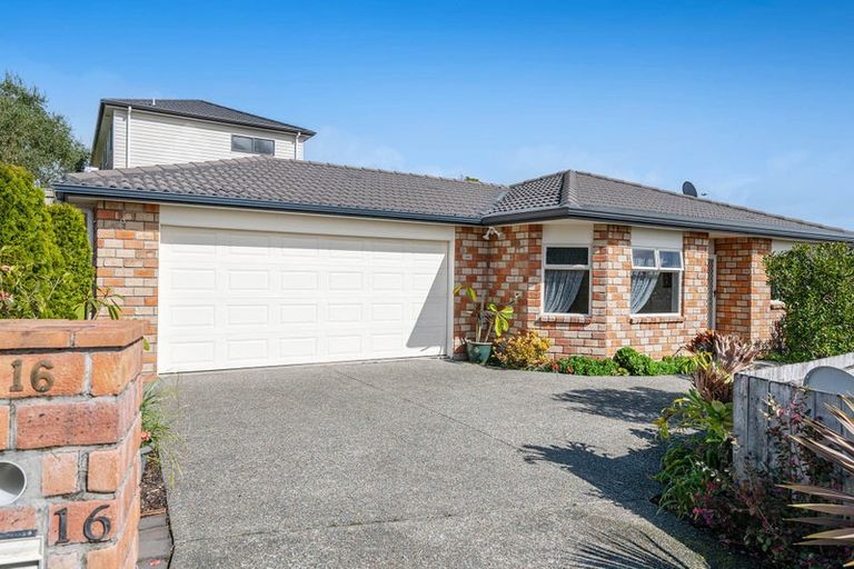 Photo of property in 16 Elan Place, Stanmore Bay, Whangaparaoa, 0932