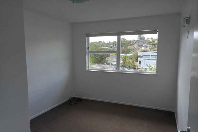 Photo of property in 15 Agincourt Street, Glenfield, Auckland, 0629