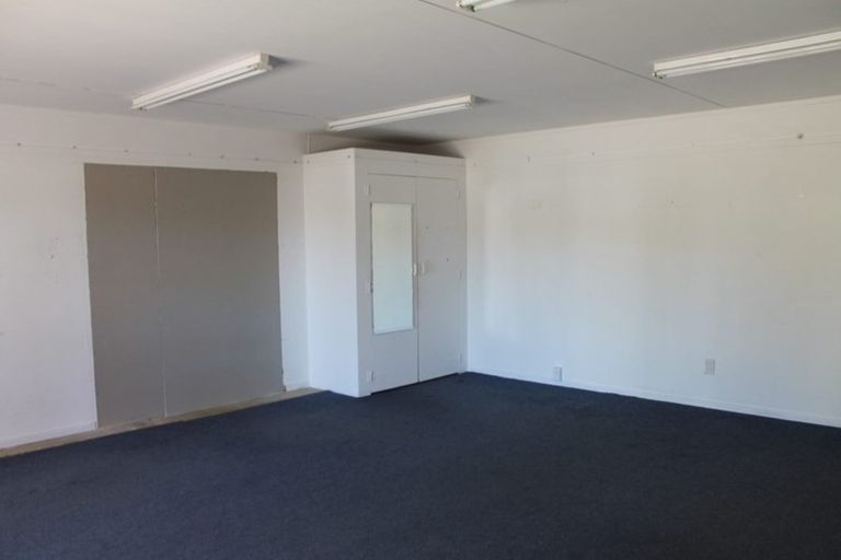 Photo of property in 4/29 Main Road, Tawa, Wellington, 5028