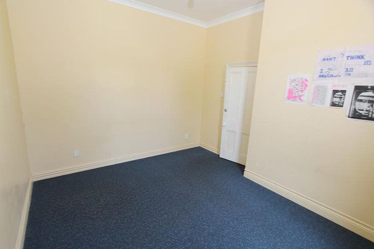 Photo of property in 120 Harbour Terrace, North Dunedin, Dunedin, 9016