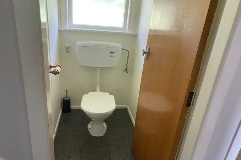 Photo of property in 40 Waihora Crescent, Waitangirua, Porirua, 5024