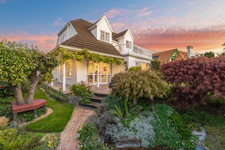 Photo of property in 88 Lake Terrace Road, Burwood, Christchurch, 8061