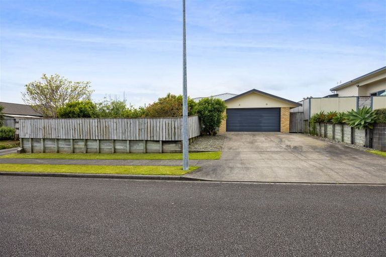 Photo of property in 54 Penrod Drive, Bell Block, New Plymouth, 4312