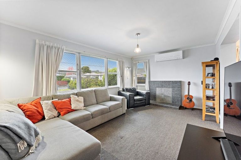 Photo of property in 41 Totara Park Road, Clouston Park, Upper Hutt, 5018