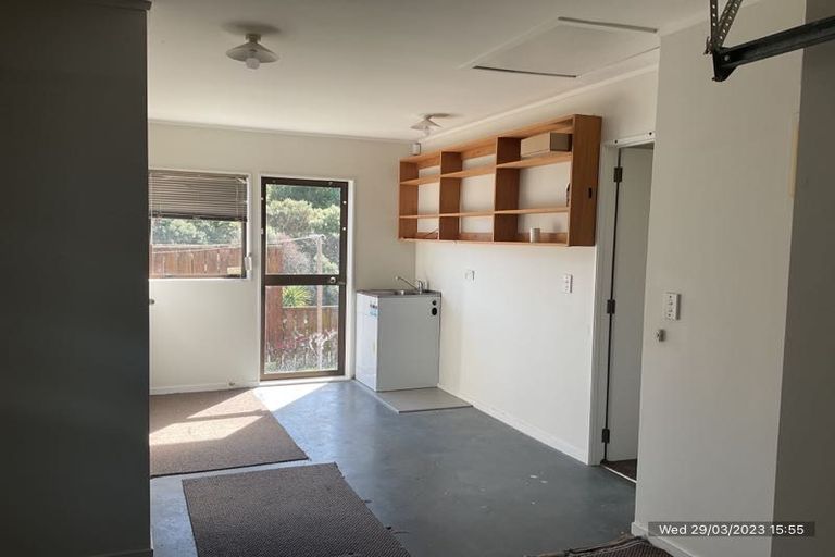 Photo of property in 2/67 Aviemore Drive, Highland Park, Auckland, 2010